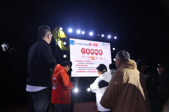 驰骋沙海 漫山遍野皆坦克！坦克品牌阿拉善英雄会共赴热爱