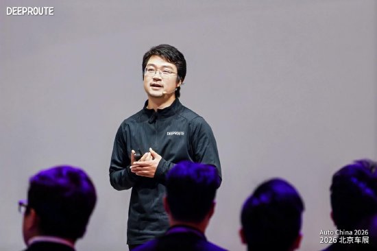 不止自动驾驶，北京车展元戎周光、阮翀同台：物理 AI 将是终局