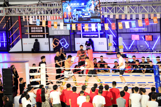 是硬核搏击还是都市时尚 “双面ORV”BJ40