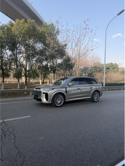 占据领先地位 岚图泰山L3级辅助驾驶视频发布