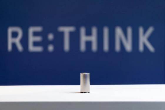 宁德时代与亿纬锂能将向宝马供应圆柱电池