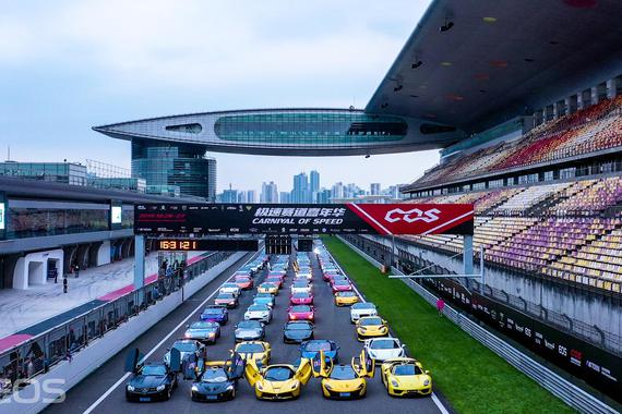 差旅Vlog：发动机马力累积10万匹 2019极速赛道嘉年华