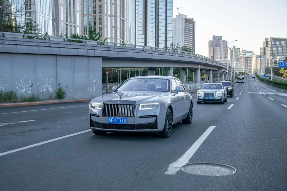 人生不仅于此 体验全新一代劳斯莱斯古思特BB版