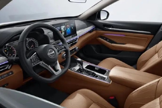 16万落地合资B级车，油耗仅6.5L，后排号称头等舱大沙发