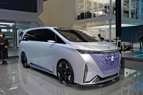 合创预告全新MPV车型 将于12月30日广州车展首发亮相