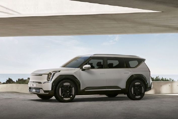 起亚正式进军中国电动车市场：EV5/EV9概念车亮相