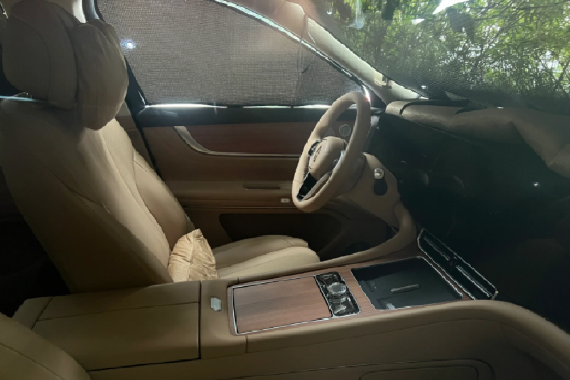 问界M9内饰细节曝光：大联屏布局，大面积采用皮质