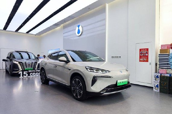 未上市先爆款？2024款腾势N7到店实拍