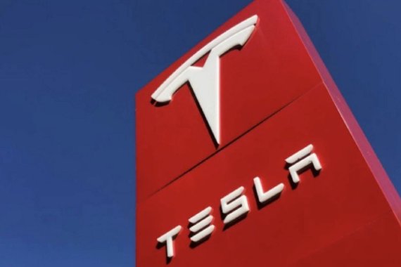 特斯拉股价狂飙，分析师喊涨至411美元！