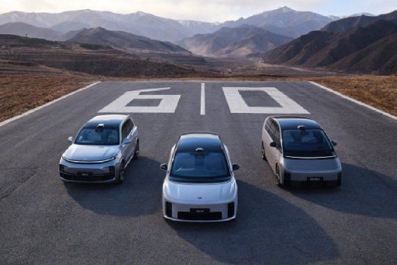 理想i8正式发布 将与L系列及MEGA并列