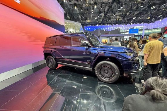 2025上海车展：罗伦士 M900星际战车上市