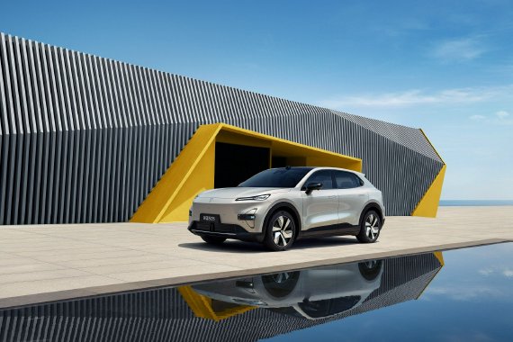 深蓝S05 620km长续航版上市 售价12.99-14.99万元