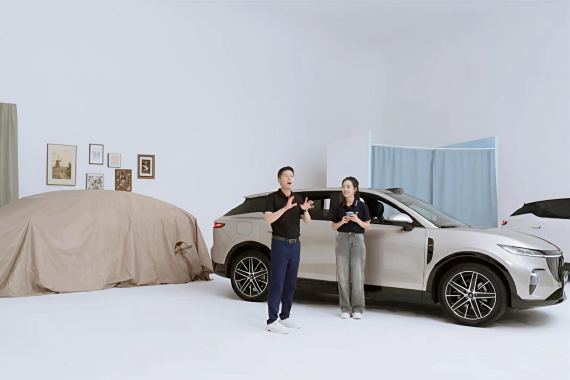 全新岚图知音空间表现曝光 岚图李博晓：车企应宣传空间利用率