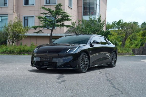 试驾领克10 EM-P ：30万内插混轿车四驱与智能的双重颠覆