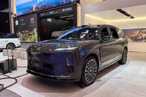 2025成都车展探馆：蔚来全新ES8