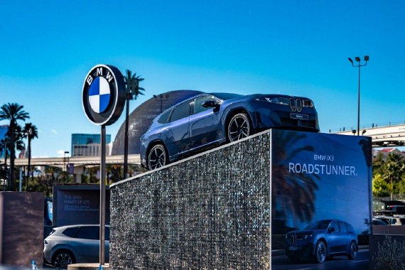 宝马2025全球交付成绩单：总量稳增 电动化转型提速