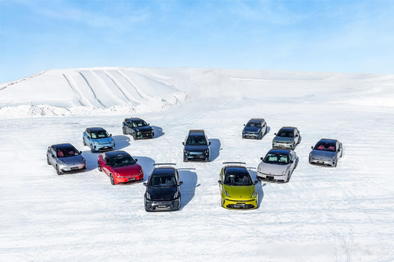 领克赛车生产基地在张家口正式揭幕 首款量产TCR赛车投产