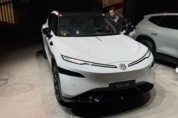 预售价格23.99-29.99万元 与众08开启预售