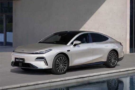 吉利银河星耀8远航家 限时售12.58万起