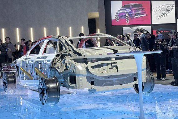 奥迪A6L e-tron正式上市 售价30.98万元起