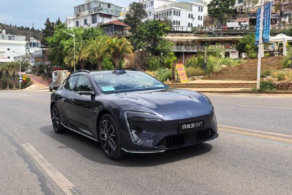 智能性能姿态全都要 试驾阿维塔06T