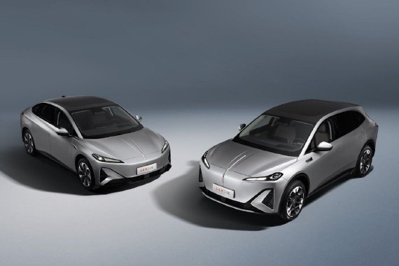 红旗天工05/06 800V超充版上市 售价17.18万元起