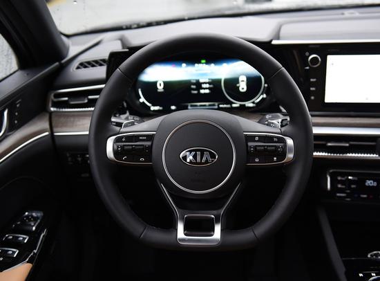 中文名“凯酷” 国产新一代起亚K5开启预售