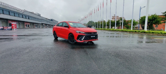 10万块就能享受驾驶乐趣？吉利缤瑞COOL有这么神吗？