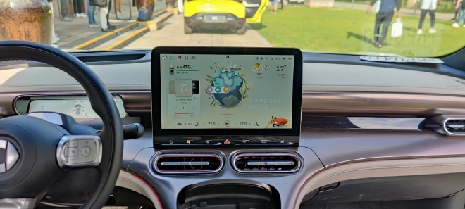 闭着眼睛都能开出奔驰的感觉 试驾smart精灵 #1