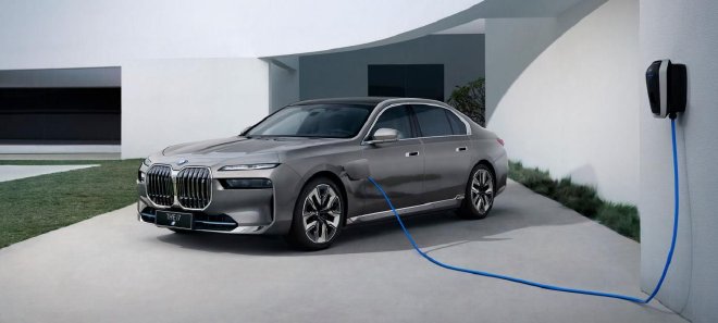 智能时代如何提升数字化体验？创新纯电动BMW i7给出答案