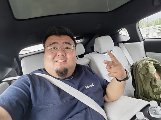 小鹏G6能不能买？提车使用4个月，媳妇都说好！