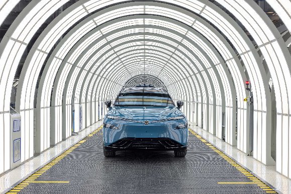 大众与小鹏合作首款车型与众08量产下线