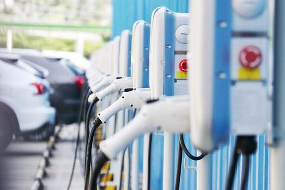 上海市新增公交车将全部采用新能源汽车