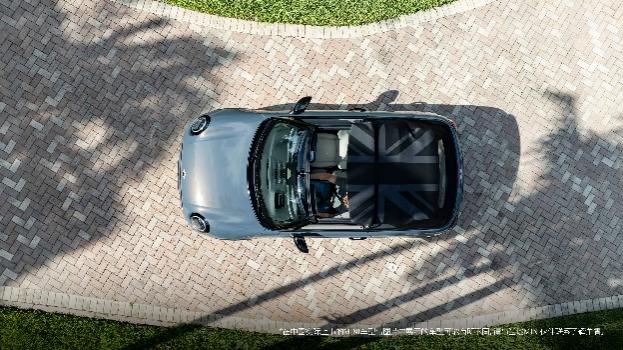 全新MINI JCW Cabrio首次进入中国市场