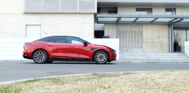 焕新极氪007深度解析：20万级纯电标杆的全维进化 同级对比见真章