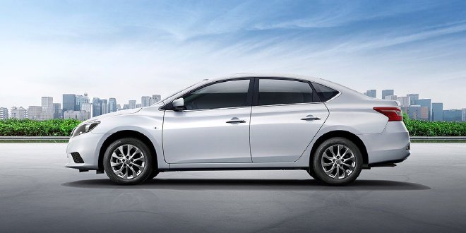 增配8英寸中控大屏，日产轩逸经典大屏版上市，售11.11万元