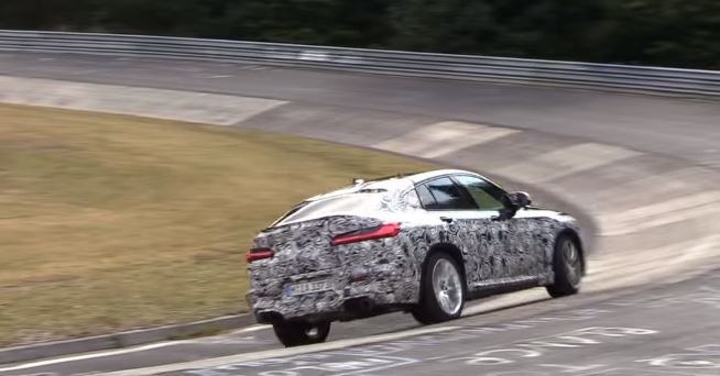 全新宝马X4 M谍照(图片来源网络)