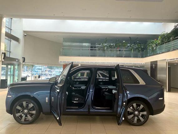 全新劳斯莱斯库里南SUV经典魅力沉稳绅士