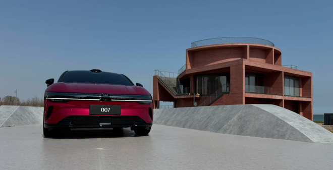 焕新极氪007深度解析：20万级纯电标杆的全维进化 同级对比见真章