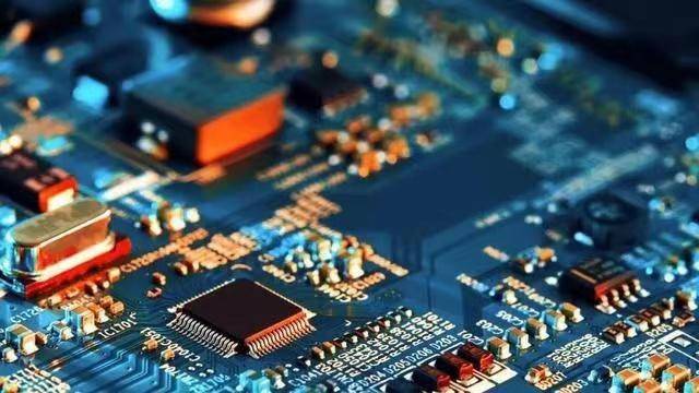 有芯片价格下跌8成 部分生产商开始被客户砍单 汽车芯片短缺已缓解？