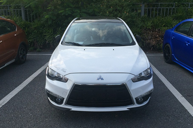 新翼神黑白复刻版在广州车展正式亮相