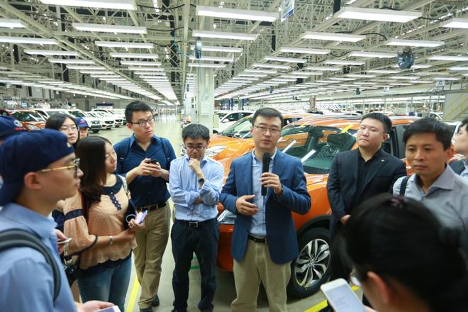 北京汽车广州工厂迎首个开放日