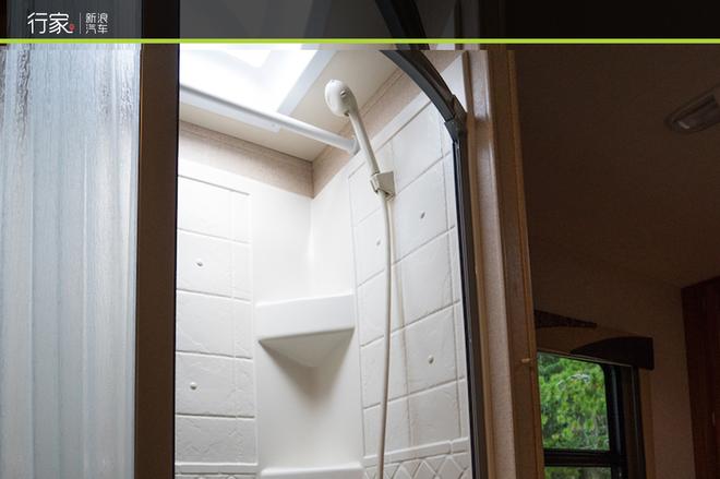 手把手教你用C牌驾照征服9.8米长大房车