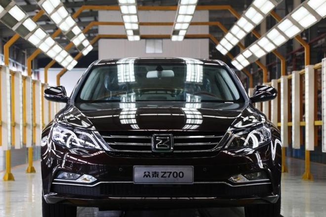 12月上市 众泰旗舰轿车Z700正式下线