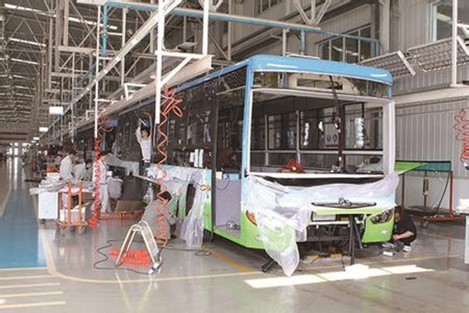 佘振清:新能源客车高歌猛进 混动越走越窄