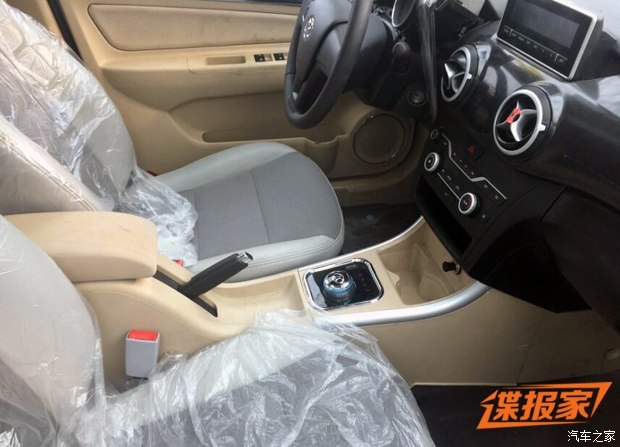 预计2016年发布北汽绅宝X25电动版谍照