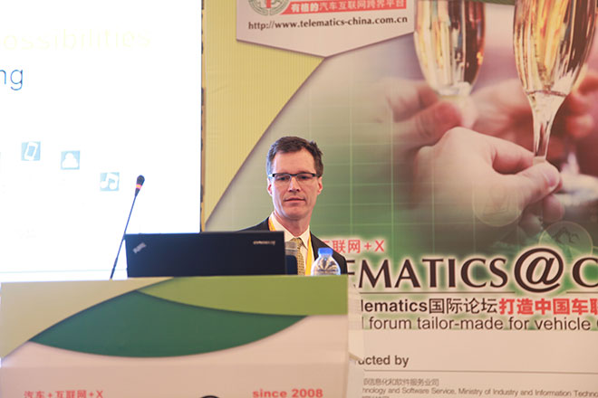 大陆汽车投资（上海）有限公司信息娱乐及智能通讯业务单元亚洲区副总裁 Scott  Stegert