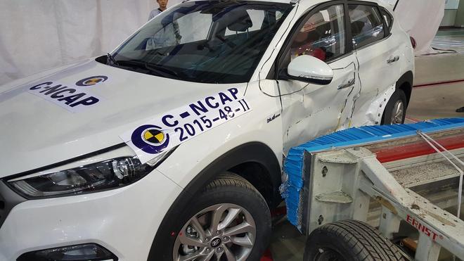 天津市举办“全国交通安全日”宣传活动