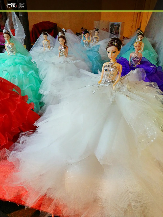 难得的清闲周末 江南古镇偶遇小黄鸭