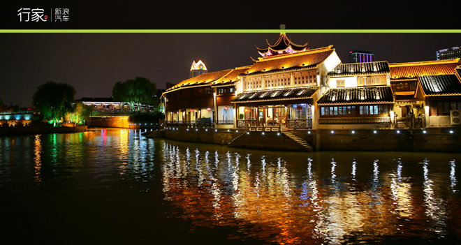 难得的清闲周末 江南古镇偶遇小黄鸭